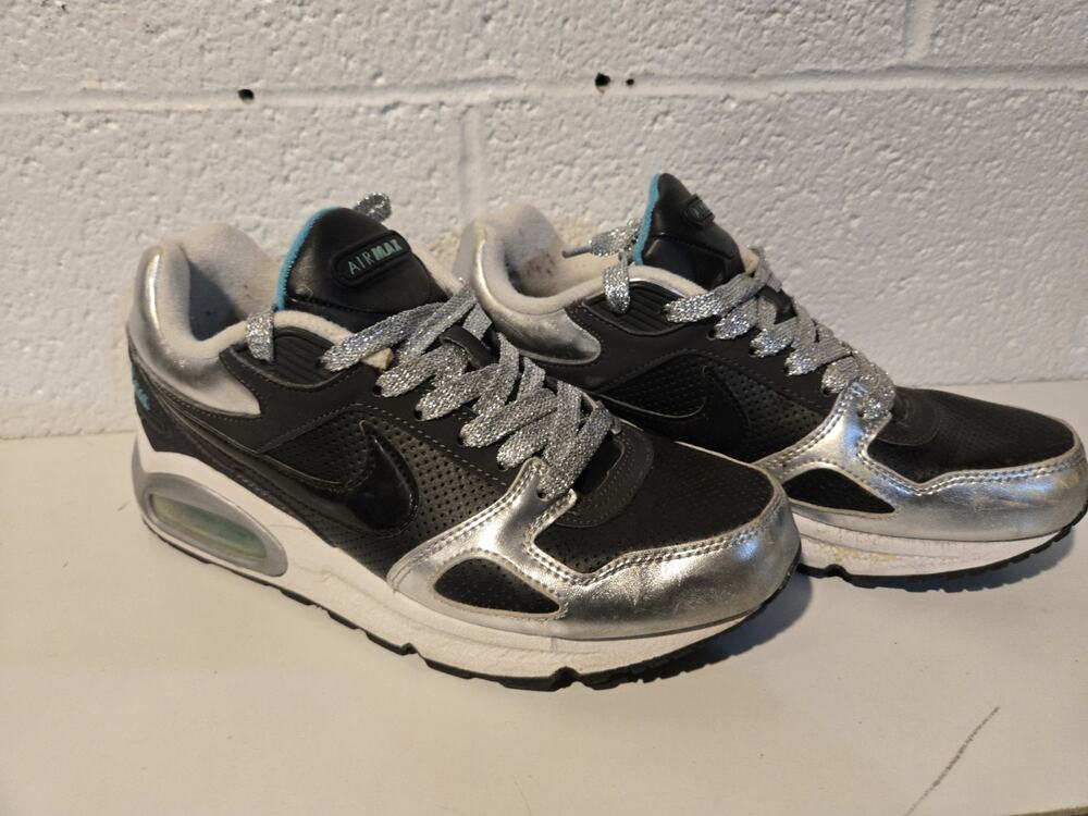nike air max coliseum racer Black Silver Womens 8 (2010) Used Fair Condition